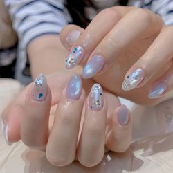 Jolie’s Nail