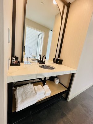 Glass Light Hotel & Gallery, Autograph Collection by null