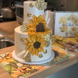 What Will Baby Bee? Cake Sydney Specialty! What Will Baby Bee? Cake Sydney Specialty!