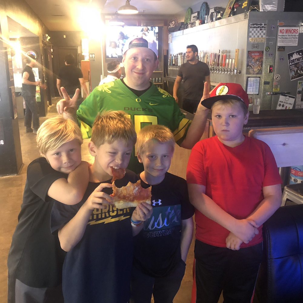 Big City Gamin - Sports Bars Near Me - Eugene, Oregon Big City Gamin - Sports Bars Near Me - Eugene, Oregon