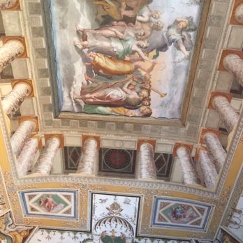 Villa d'Este - Beautiful art in museum - Landmarks & Historical Buildings Near Me - Tivoli, RM