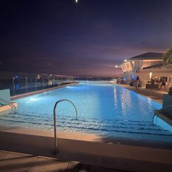 Alligient Stadium - Rooftop bar Sunseeker resort