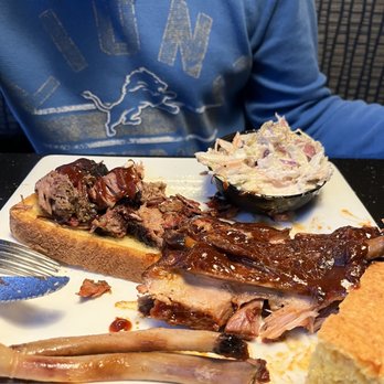 Firepit Grille - Beef Brisket Sandwich and ribs - Barbeque Near Me - Holland, Ohio Firepit Grille - Beef Brisket Sandwich and ribs - Barbeque Near Me - Holland, Ohio