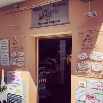 5 Terre Gelateria - Gelato Near Me - Manarola, SP