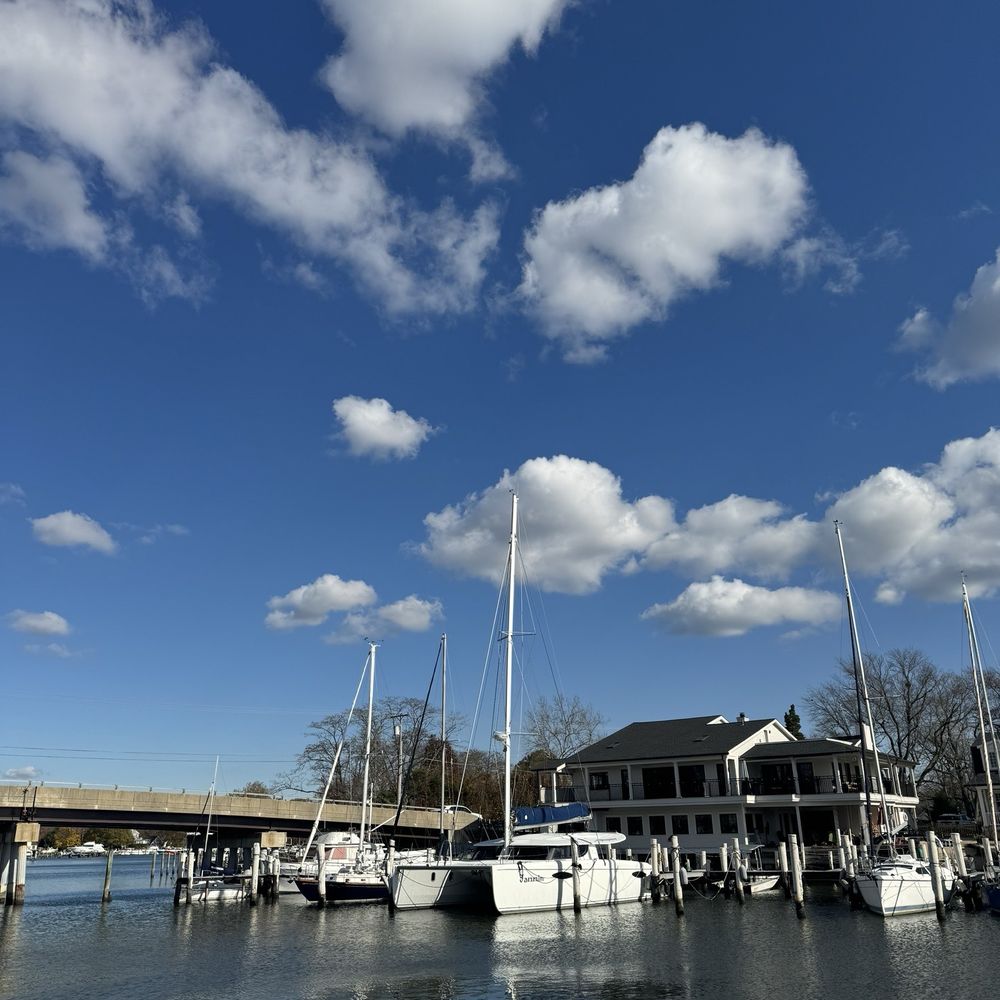 Marina, crabcakes with a view Marina, crabcakes with a view