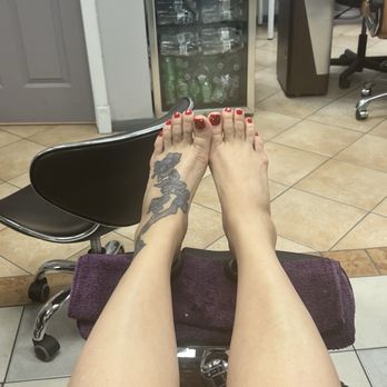 Le Posh Nails & Spa - Pedicure - Nail Salons Near Me - Hesperia, California Le Posh Nails & Spa - Pedicure - Nail Salons Near Me - Hesperia, California