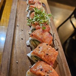 Krudos Sushi & Modern Kitchen - Spicy tuna roll