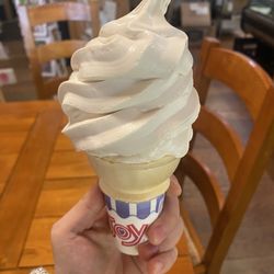 Falls General Store - Maple creemee