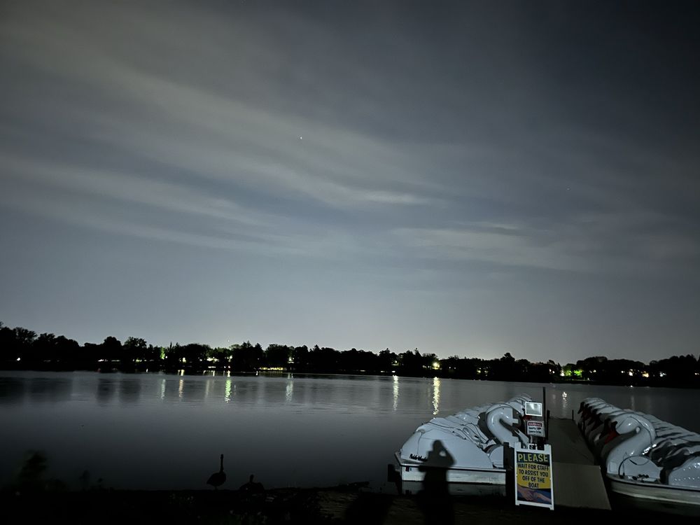 Wheel Fun Rentals - Lake Nokomis Logo