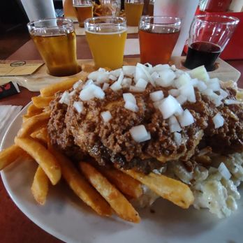 Genesee Brewing Company - Cheeseburger plate - American Near Me - Rochester, New York Genesee Brewing Company - Cheeseburger plate - American Near Me - Rochester, New York
