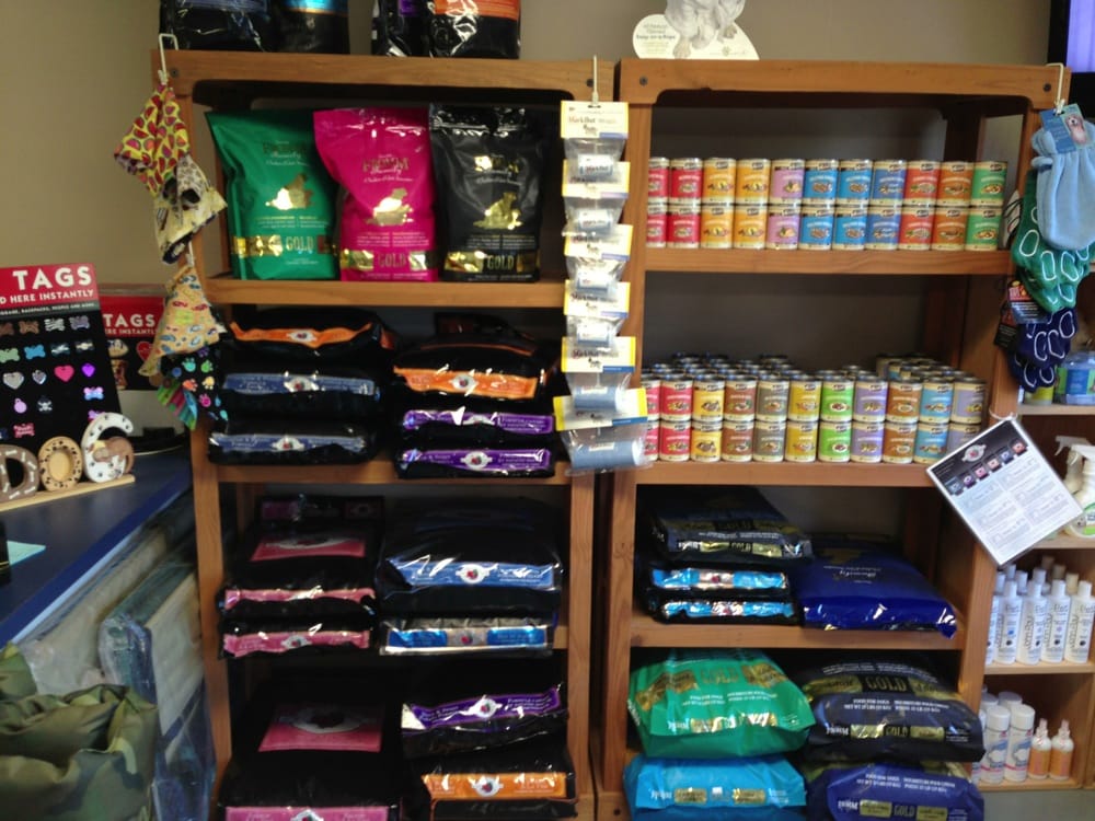 SCISSORS & SUDS Updated August 2024 33 Photos & 18 Reviews 2033 N