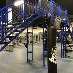 Crunch Fitness - Las Cruces - Miles to jog and stairs to climb!