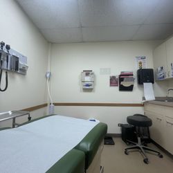 Alivio Medical Center