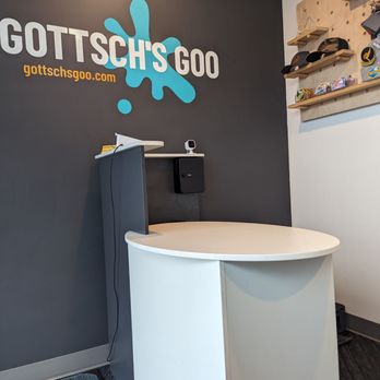 Gottsch's Goo - Waiting room - Auto Detailing Near Me - La Vista, Nebraska Gottsch's Goo - Waiting room - Auto Detailing Near Me - La Vista, Nebraska