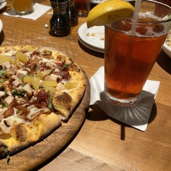 Local Table - Hawaiian Pizza and an unsweetened iced tea - New American Near Me - Cypress, Texas