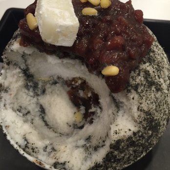 Anko - Black Sesame Anko - there's stuff inside too! - Desserts Near Me - Los Angeles, California Anko - Black Sesame Anko - there's stuff inside too! - Desserts Near Me - Los Angeles, California