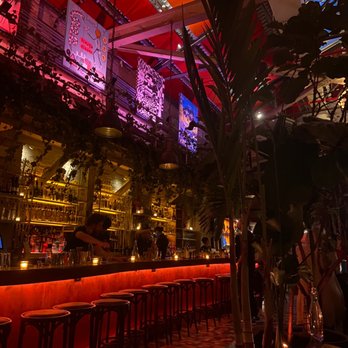 Fandi Mata - Bar area - Mediterranean Near Me - Brooklyn, New York