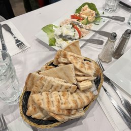 Pita with 3 spreads