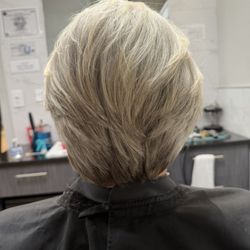 18/8 Fine Men's Salons