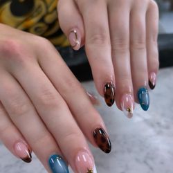 Lee Nails & Spa