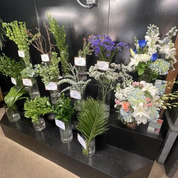 Kuhn Flowers - Florists Near Me - Jacksonville, Florida Kuhn Flowers - Florists Near Me - Jacksonville, Florida