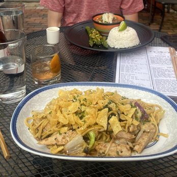 Kaizen - Lemongrass Teriyaki Chicken Noodle and Daily Special Entrees - Asian Fusion Near Me - Knoxville, Tennessee