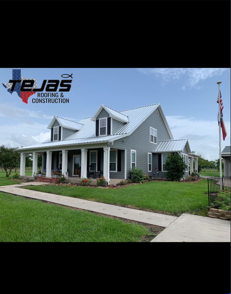 Slide of Tejas Roofing & Construction