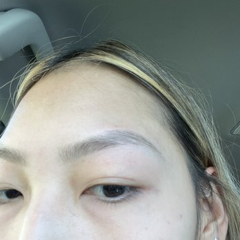 Kennice Beauty - Eyebrows on the right side - Hair Removal Near Me - Anaheim, California Kennice Beauty - Eyebrows on the right side - Hair Removal Near Me - Anaheim, California