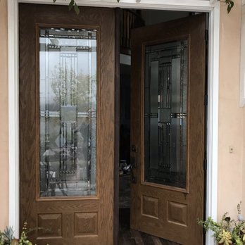Handymanwan - Outside trim around the door - Handyman Near Me Handymanwan - Outside trim around the door - Handyman Near Me