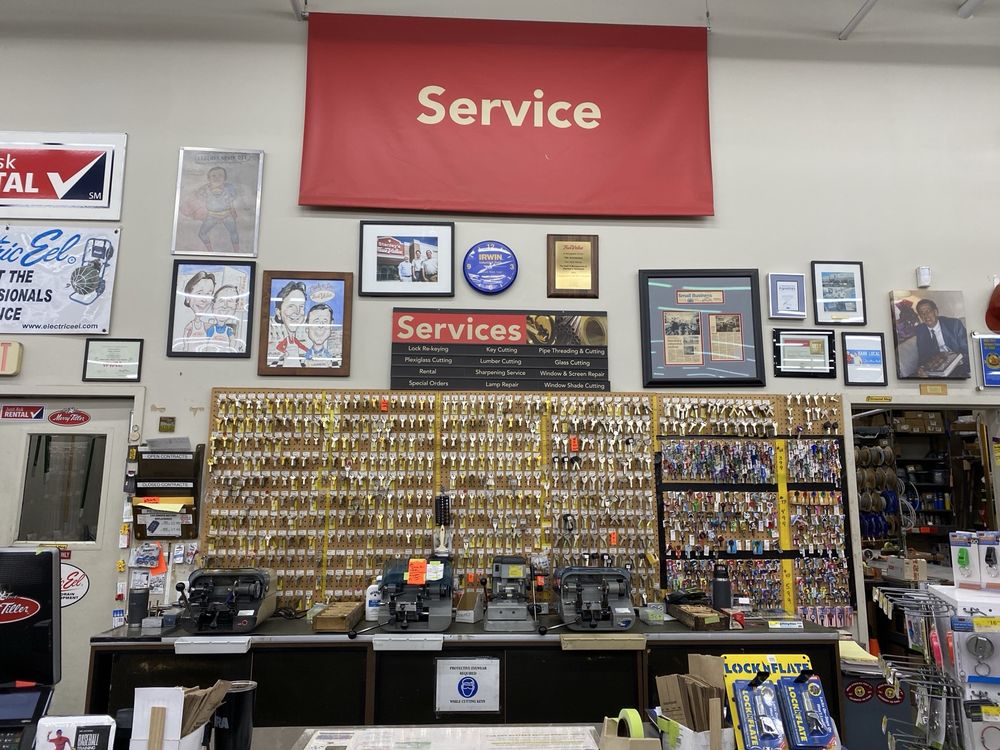 Stanley's Hardware