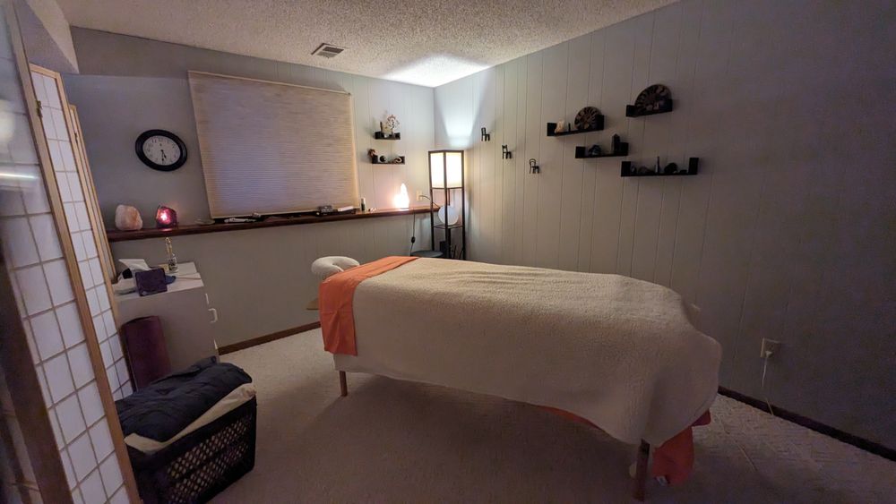 MARY ELLEN ZANG PRIVATE ENERGY HEALER Updated September 2024 Bloomington, Minnesota Reiki