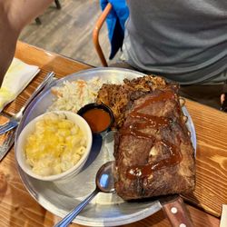 Collie's Sports Bar and Grill - Devil's Friend with Ribs and Pulled Pork and sides of Mac-n-Cheese and Coleslaw.