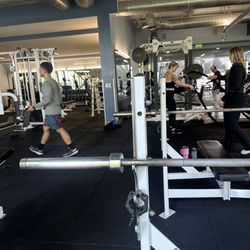 Equinox Woodland Hills - Upstairs weights area