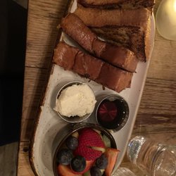 Hold Fast Kitchen & Spirits - Crème brûlée French Toast