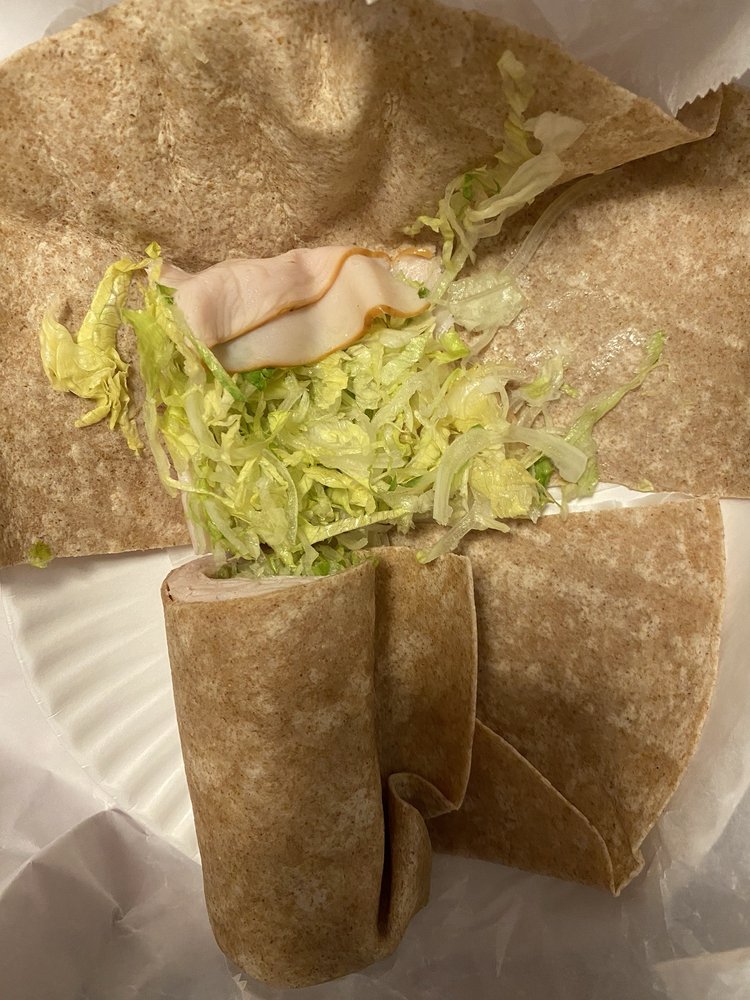 VILLAGE PIZZA & SUBS Updated October 2024 18 Reviews 5 Elm St