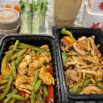 Sip Saam Thai - Prik King, Pad Ka-Prow, 4 Piece Fresh Spring Roll - Thai Near Me - Austin, Texas