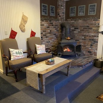 The Wildflower - Grab a blanket and get cozy - Bed & Breakfast Near Me - Lyndon, Vermont The Wildflower - Grab a blanket and get cozy - Bed & Breakfast Near Me - Lyndon, Vermont
