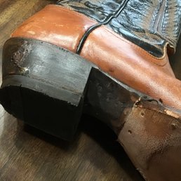 This is how she replaced heels and sole!