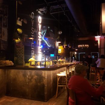 Bacall's - New American Near Me - New York, New York