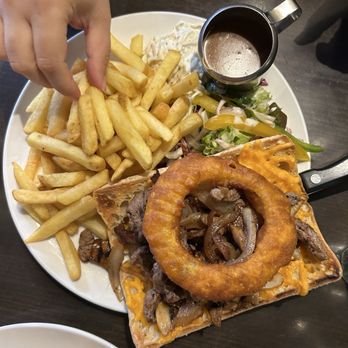 The Gingerman - Steak sandwich with peppercorn sauce (highly recommend!). - Irish Near Me - Waterford, WD