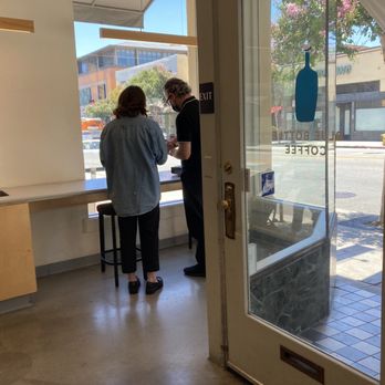 Blue Bottle Coffee - Pasadena - Inside - Coffee & Tea Near Me - Pasadena, California