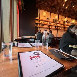 Ima Izakaya - Indoor seat by window!