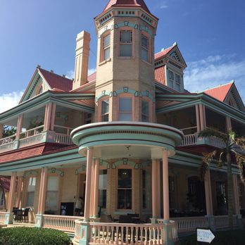 Seaside Cafe - The Mansion - Pizza Near Me - Key West, Florida