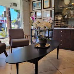 Glendale Family Optometry - The office waiting area.