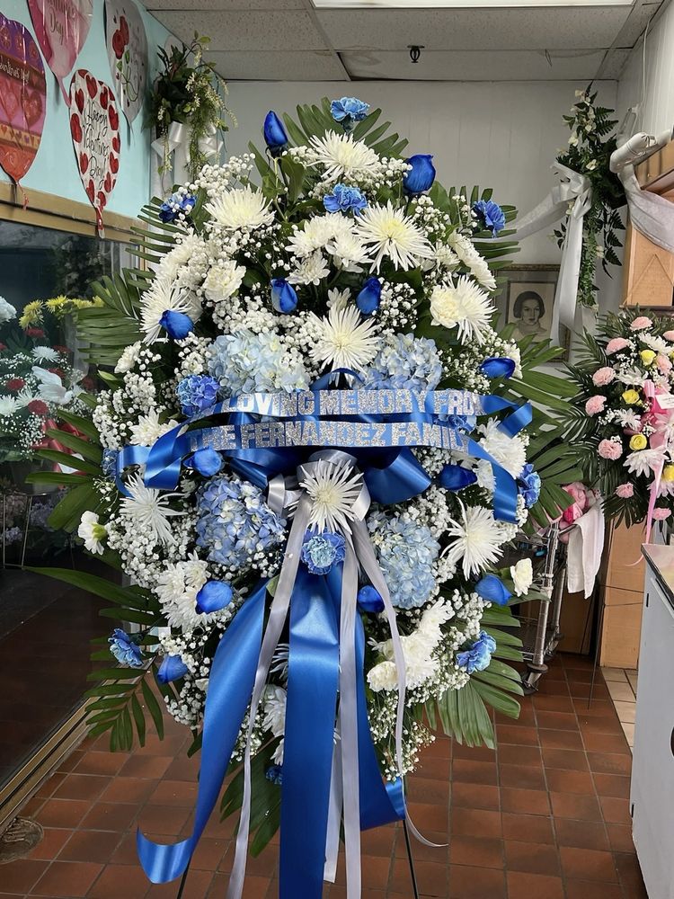 NORTHGATE FLORIST Updated October 2024 31 Photos & 30 Reviews