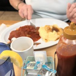 Popi's Place - Cabbage rolls and mashed potatoes