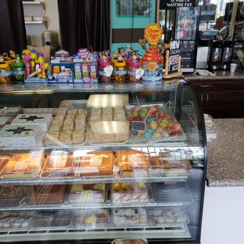 Papillon International Bakery - Full view - Bakeries Near Me - Glendale, California Papillon International Bakery - Full view - Bakeries Near Me - Glendale, California