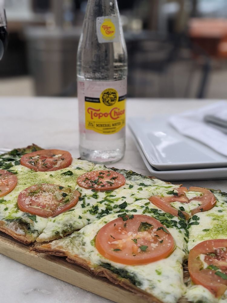 Social spots from Around the Corner