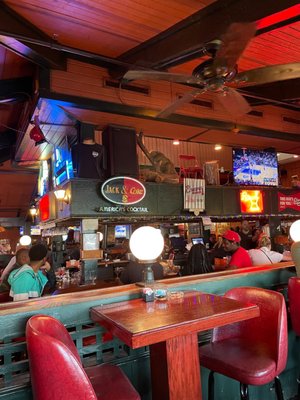 Doc's Food & Spirits by null