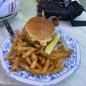 Pennyville Station - Prime burger - New American Near Me - Park Ridge, Illinois